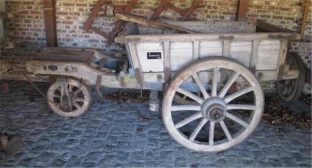 Driewielkar met geknikte draagboom, Karrenmuseum Essen